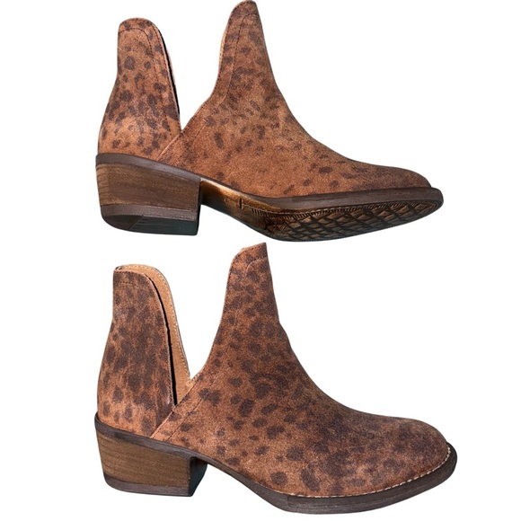 Corkys Girl Leather Depo Brown Animal Print Ankle Booties NEW - Picture 3 of 7